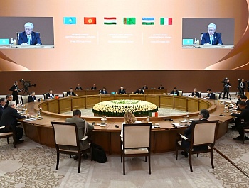 Иштирок дар Ҳамоиши нахустини “Осиёи Марказӣ ва Италия”
